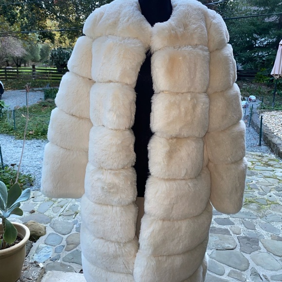 SOLD- Ivory Winter Fur Coat - Picture 2 of 11